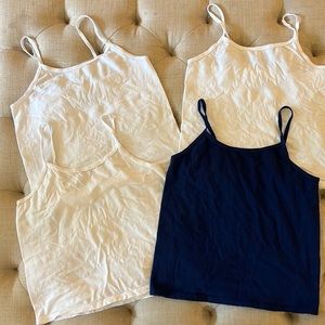 🦄10/12 spaghetti strap tank top